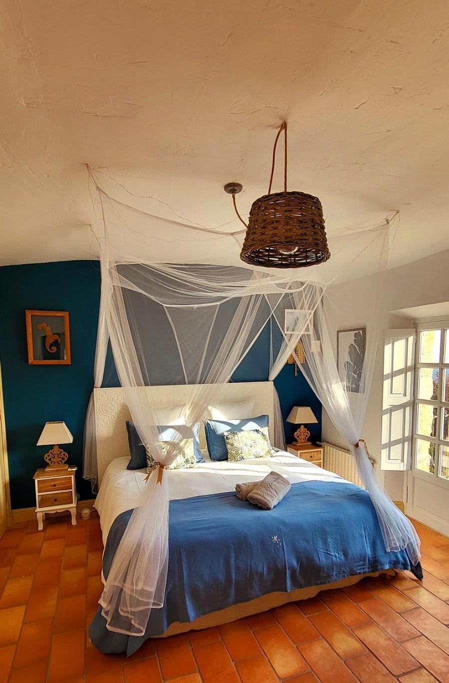 L'Effrontee Bed & Breakfast Турет-сюр-Лу Екстериор снимка